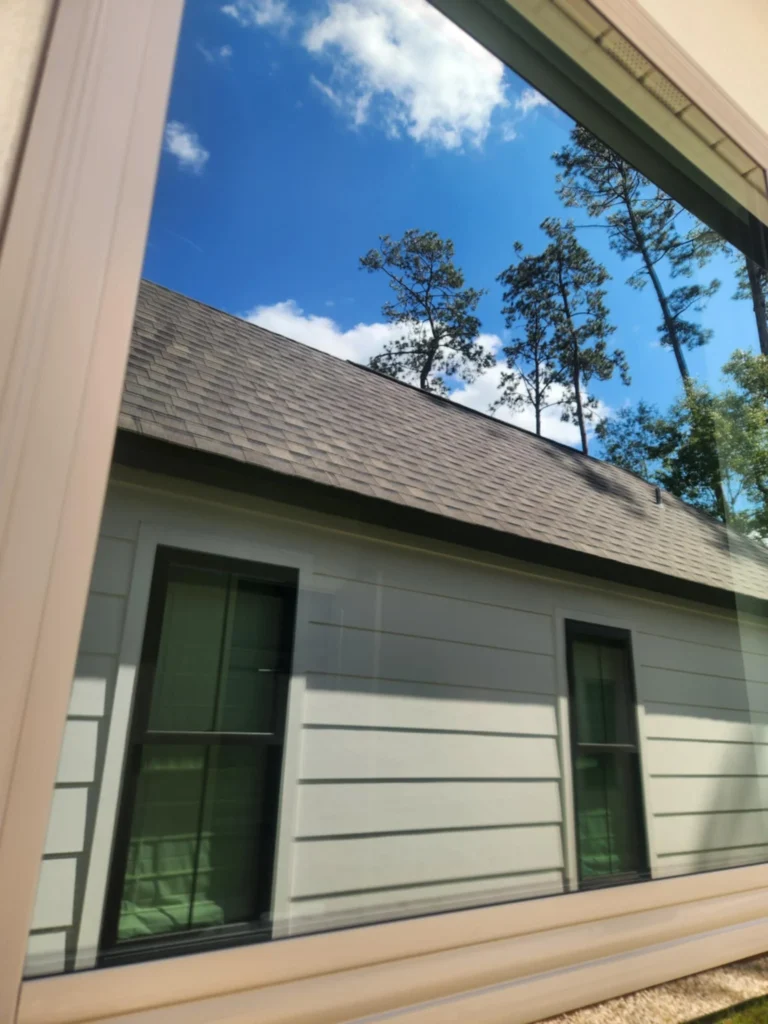 window-clean-with-Riverfront-Window-Cleaning-in-Covington-after-1