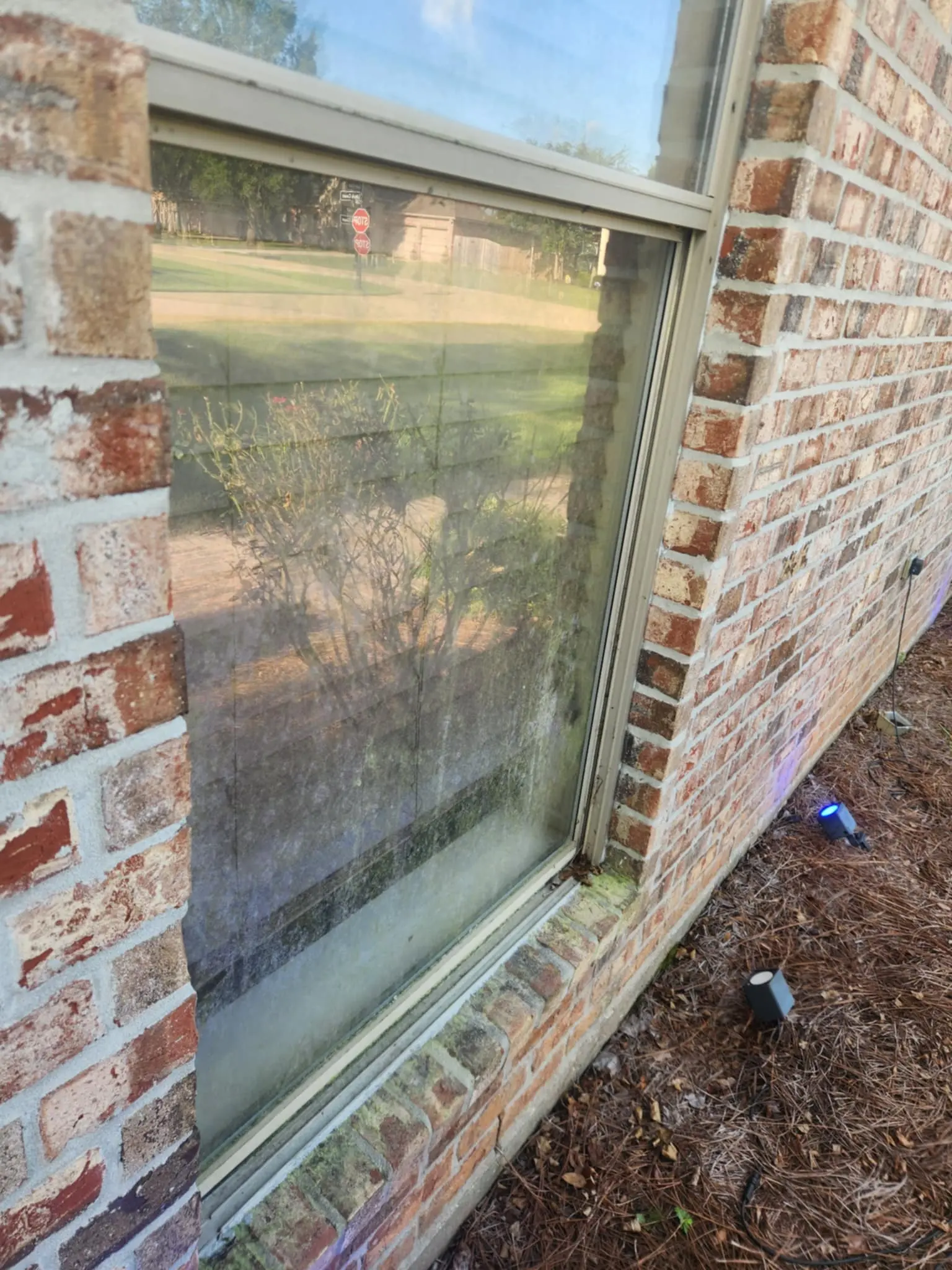 window-cleaning-before-with-Riverfront-Window-Cleaning-in-Covington